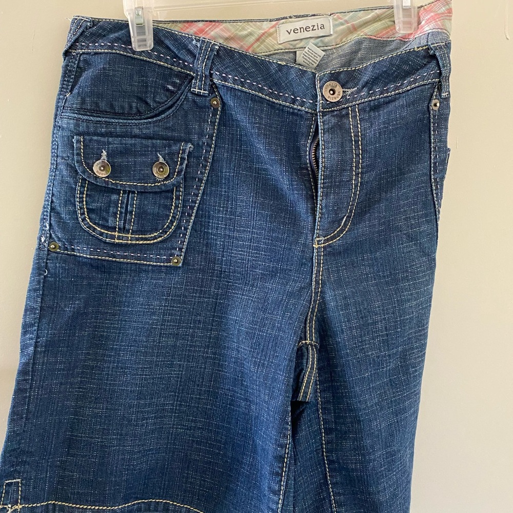 Venezia denim shorts for women, size 20